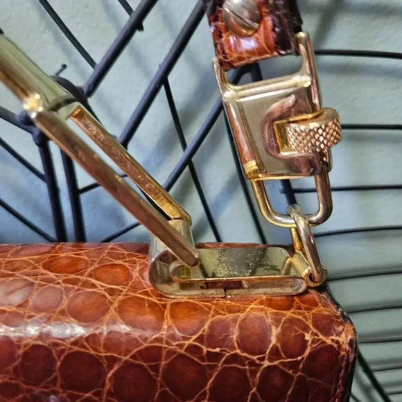 Vintage Rare Venezuelan Leather Animal Pattern Gold  Hardware Shoulder Bag - Picture 5 of 16